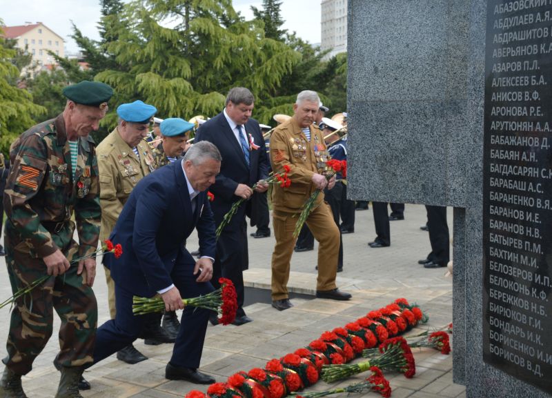 070525-возложение-деревья-11