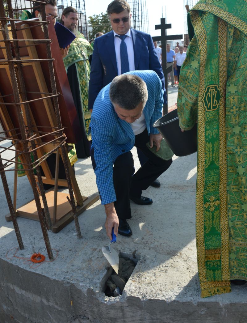 140921-закладка-храма-всех-святых-7