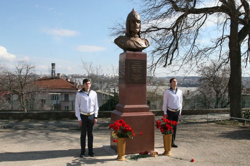 160318-бюст-невского-1