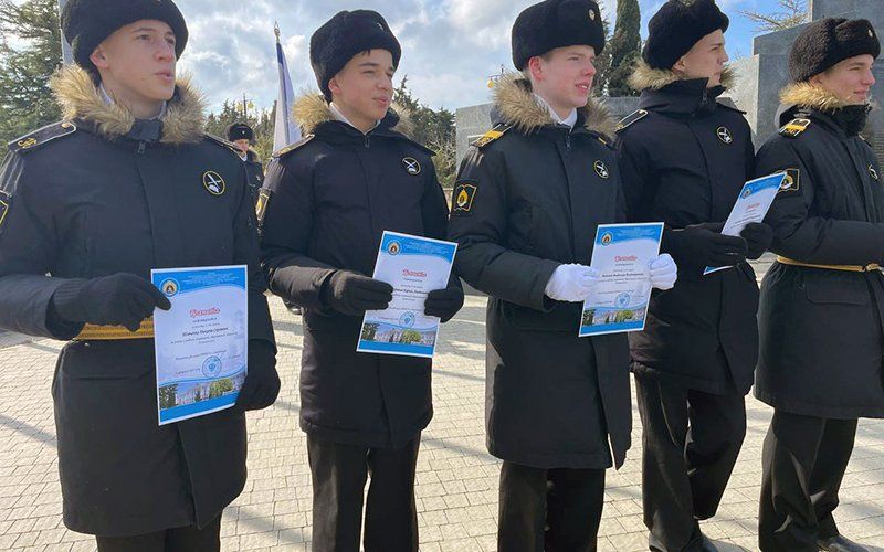 210225-возложение-стела-3