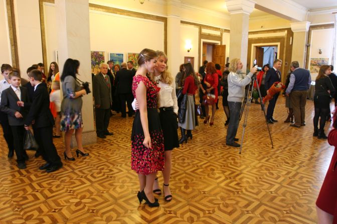 4.12.-3шклфойеIMG 1338